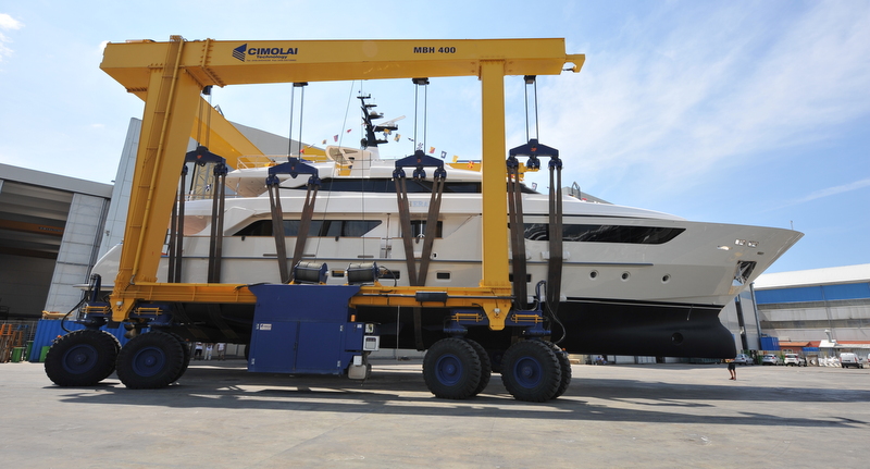 1-SD122 superyacht Therapy at launch.JPG