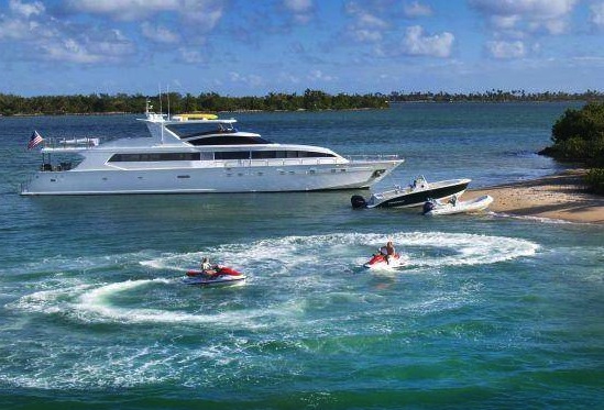 102 Azimut NEVER ENDING JOURNEY - water sports.jpg