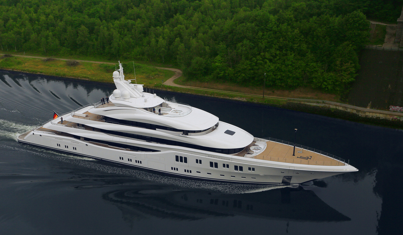 91m LURSSEN super yacht ORCHID under sea trial - Photo by Carl Groll.jpg