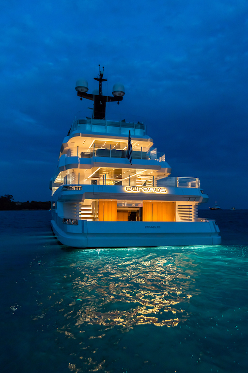 ADMIRAL MOTOR YACHT OURANOS AFT VIEW BY NIGHT.jpg