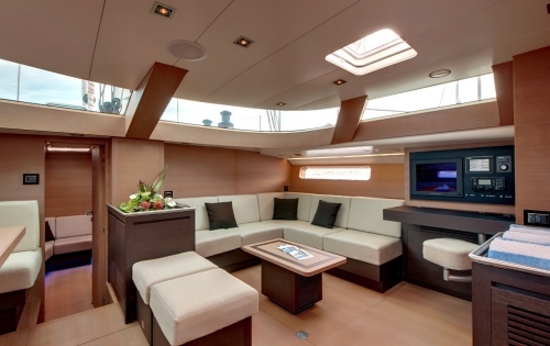 AMAZONCREEK -  Salon.jpg