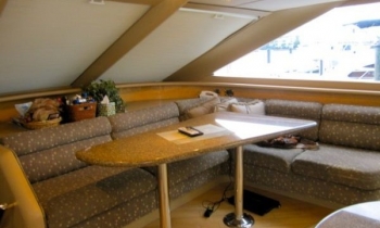 ANDIAMO 76 Lazzara -  Galley Settee.jpg