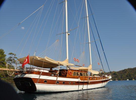 ARIELLE I  -   At Anchor.jpg