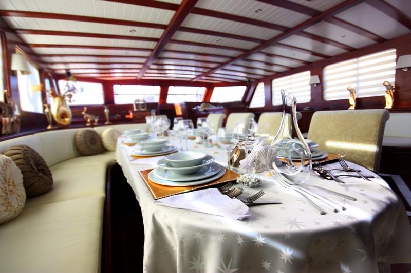 ARYF KAPTAN A Dining.jpg