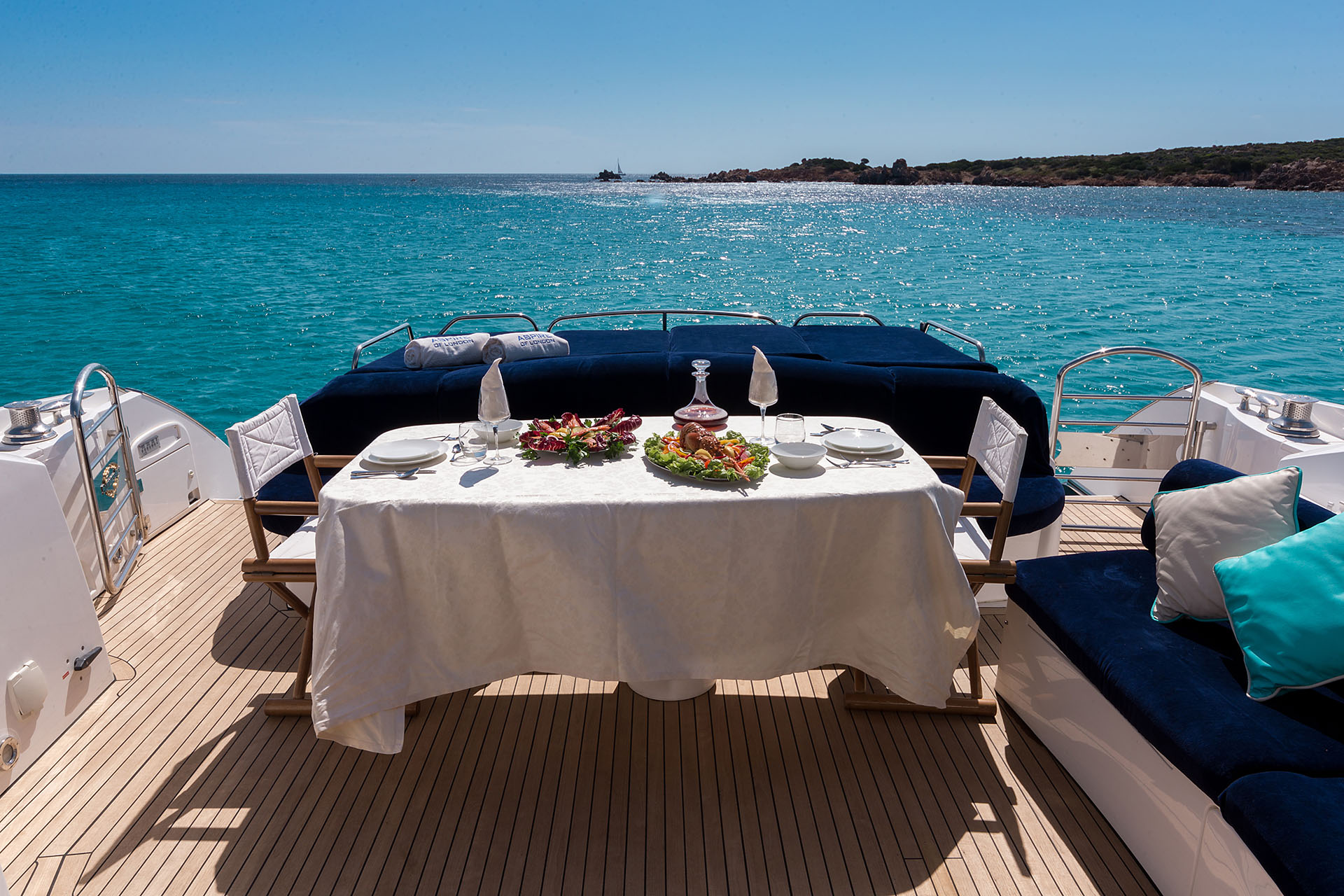 ASPIRE OF LONDON - Aft deck dining.jpg
