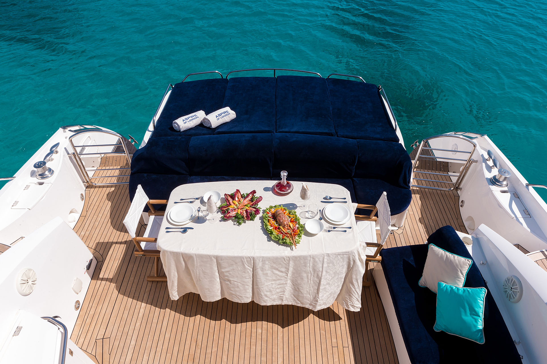 ASPIRE OF LONDON - Alfresco dining.jpg
