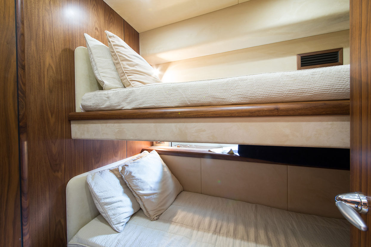 ASPIRE OF LONDON - Bunk cabin.jpg