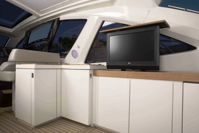 ATLANTIS 54  -  TV.jpg