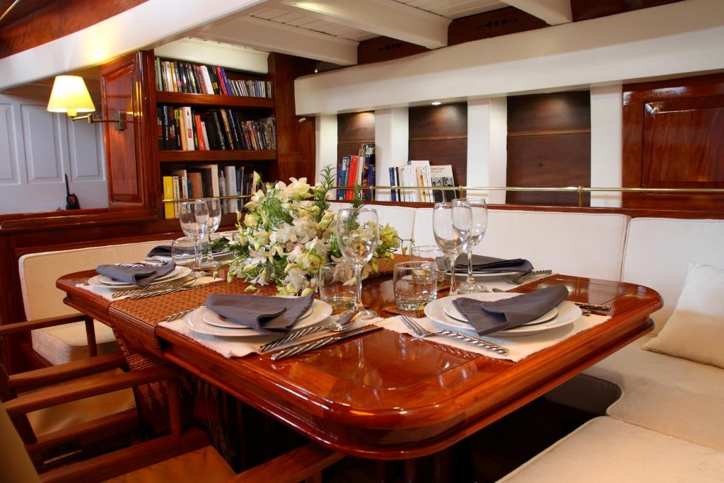 AVENTURE - Salon dining.jpg