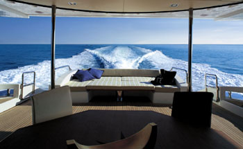 AZIMUT 98 - Aft Cruising.jpg