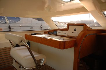 Aglaia cockpit.jpg