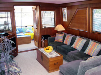 Analisa - Salon to Aft Deck.jpg