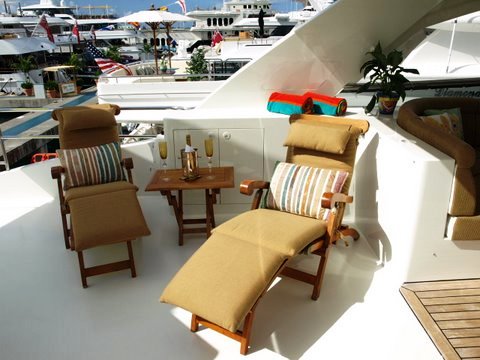 Aquarius -  Flybridge 3.jpg