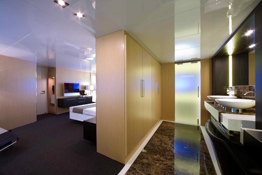 Arcadia Yachts SOLAR - Cabins 3.jpg
