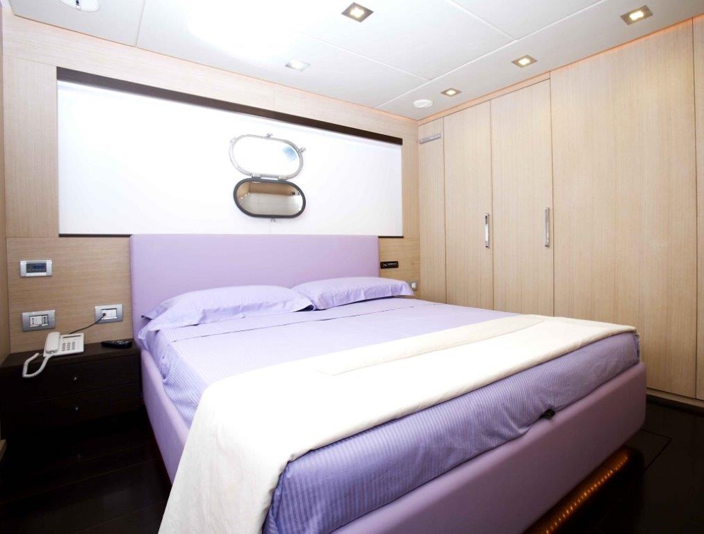 Aria Yacht.jpg