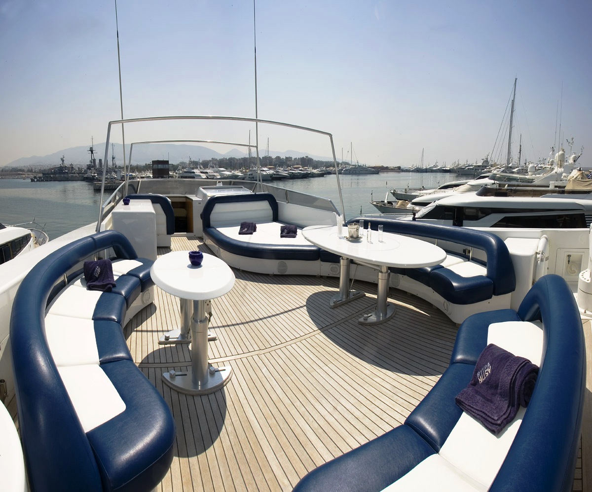 Astir -  Flybridge.jpg