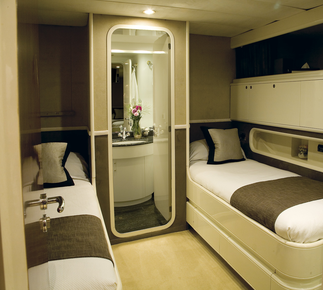 Avella - New Stb Twin 07.jpg