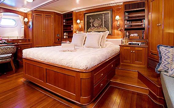 Axia Mater Suite.jpg