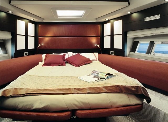 Azimut 62S -  VIP convertable.jpg
