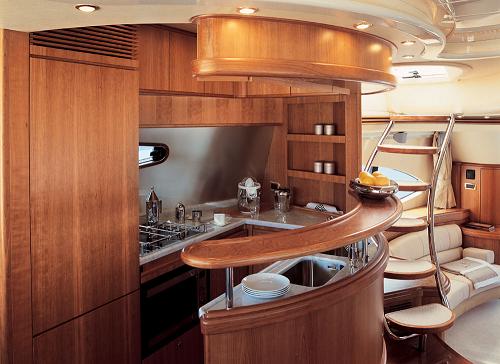Azimut 68 Bar.jpg