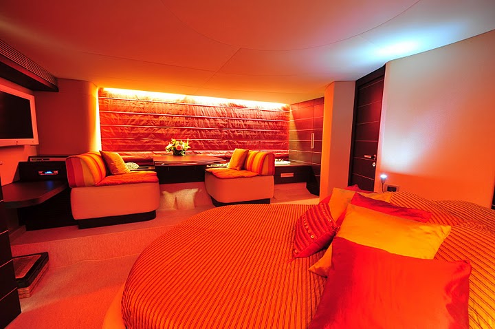 Azimut 68S Master Suite.jpg