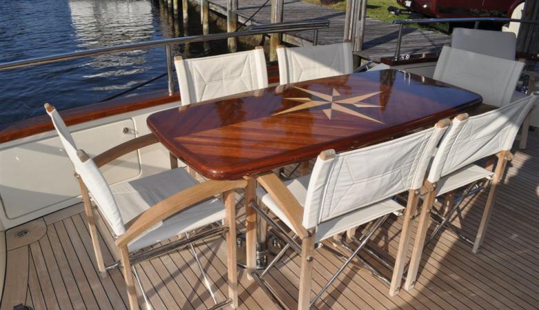 Azimut 80 GRACE -  Aft Deck.jpg