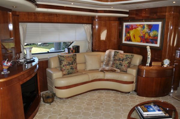 Azimut 80 GRACE -  Salon.jpg