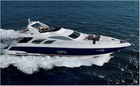 Azimut 98 - Underway.jpg