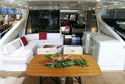 Azimut Mojito -  Aft Deck 1.jpg