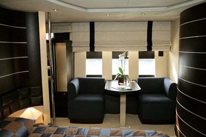 Azimut Yacht RENA N -  Master Cabin 2.jpg