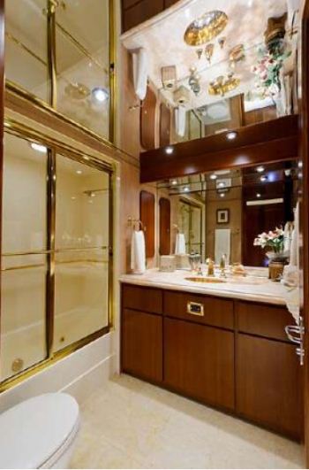 BAMA BREEZE -  Master Bathroom.jpg
