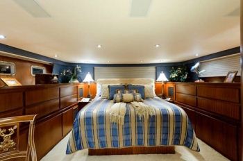 BAMA BREEZE -  Master Cabin.jpg