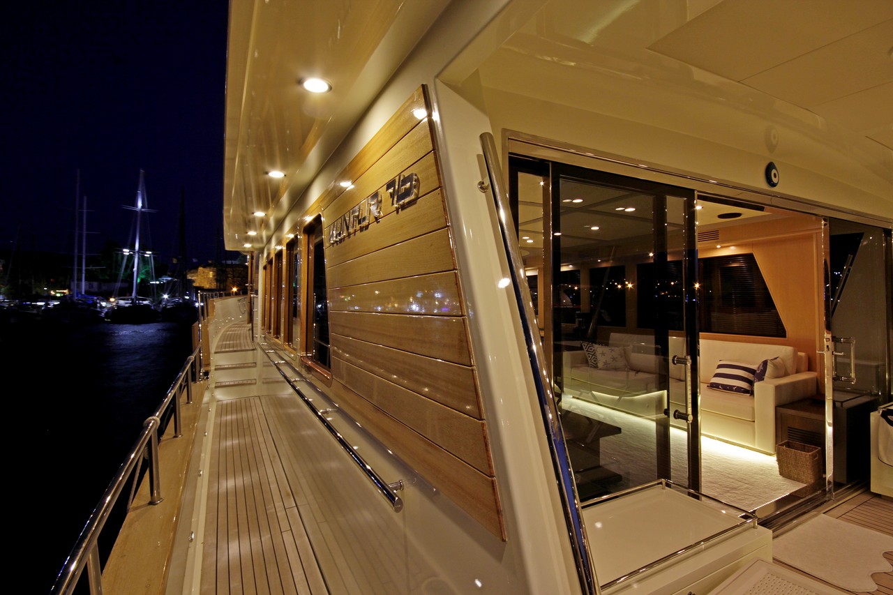 BANDIDO Port side deck.jpg