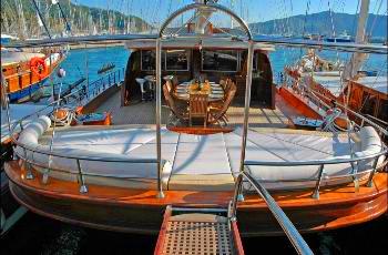 BARON II view from transom.jpg