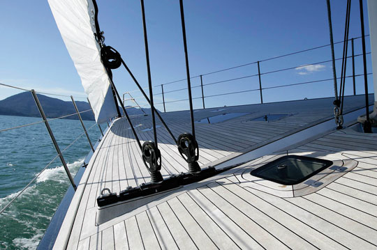 BARONG C Foredeck.jpg