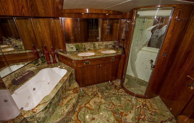 BELLA DONNA II -   Master Ensuite.jpg