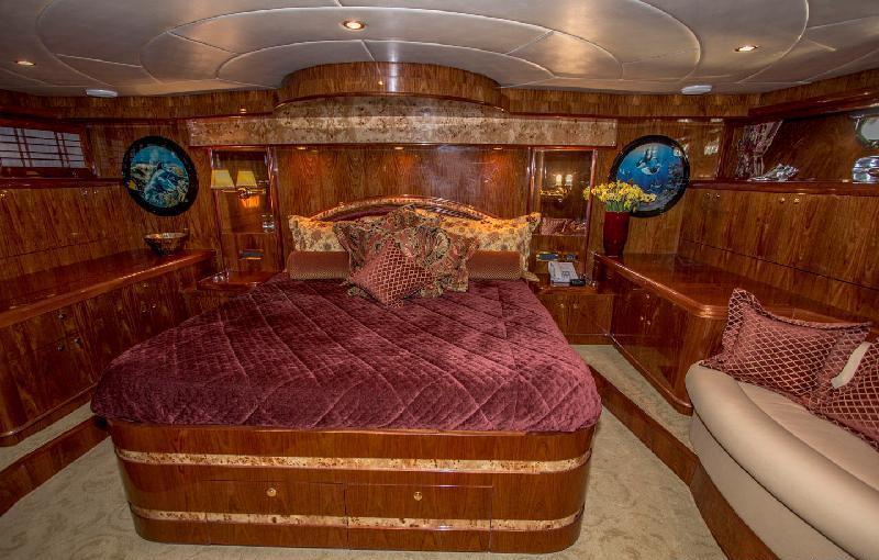 BELLA DONNA II -   VIP Cabin.jpg