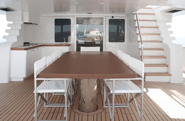 BERZINC - Aft deck.jpg