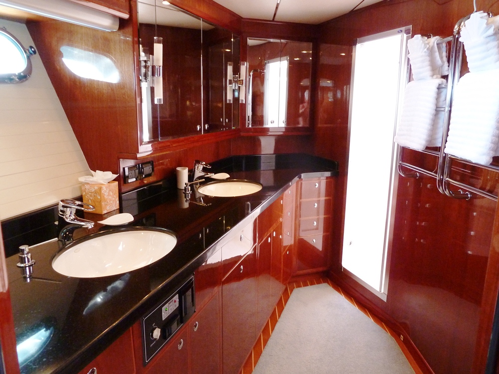BEYOND CAPRICORN Bathroom.jpg