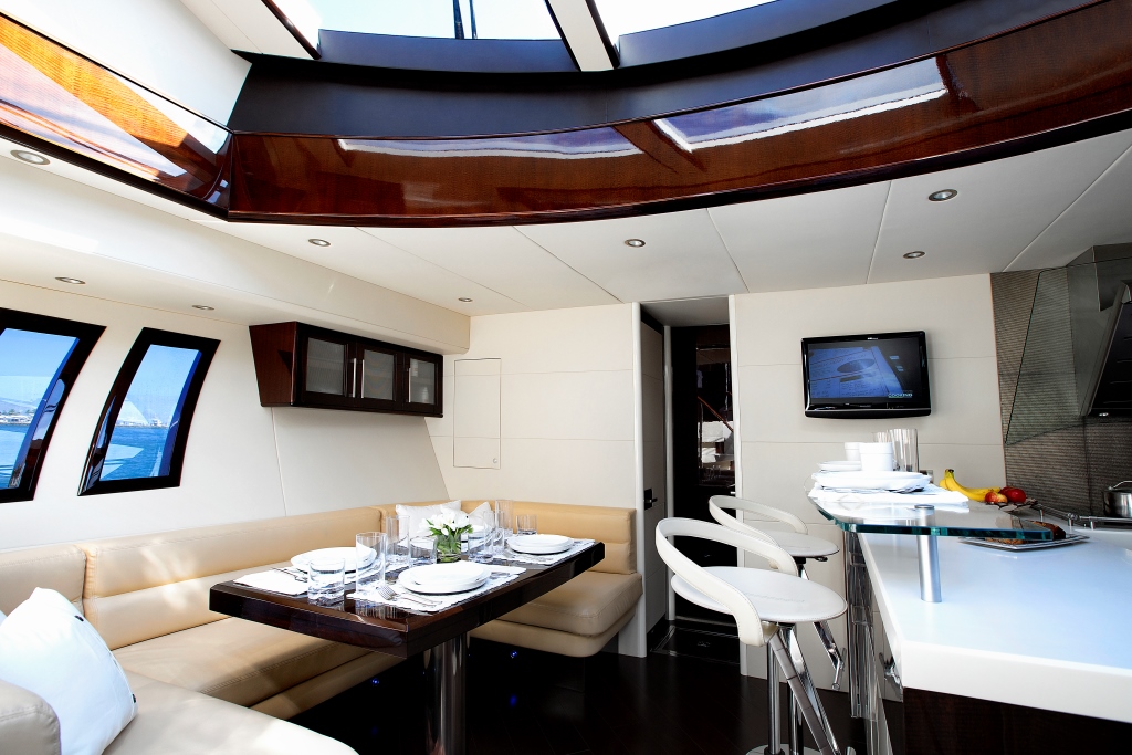 BG - Lower salon 2.JPG