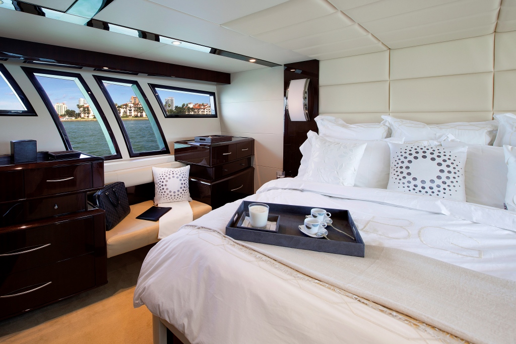 BG - Master cabin.JPG