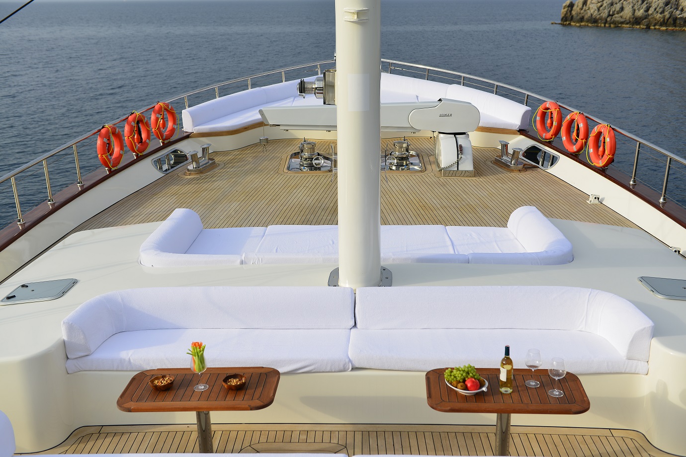 BIG BOSS Foredeck 2.jpg