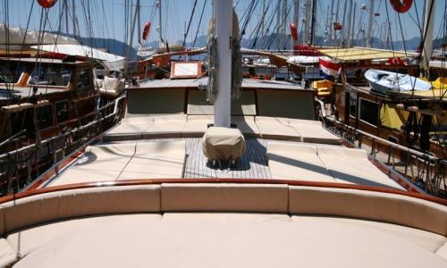 BILIZ -  Foredeck.jpg