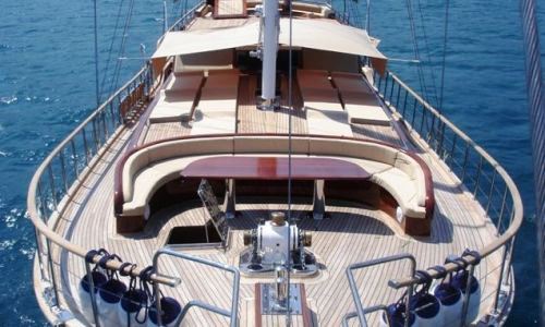 BILIZ - Foredeck.jpg