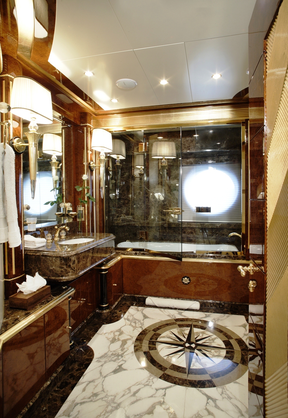 BISTANGO - Master Cabin bathroom.jpg
