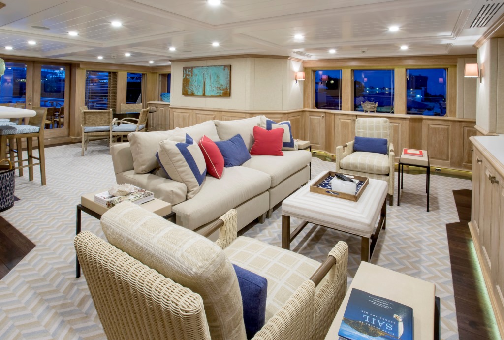 BROADWATER - Skylounge.jpg