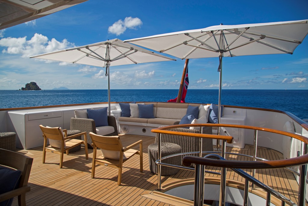 BROADWATER - Upper aft deck 2.jpg