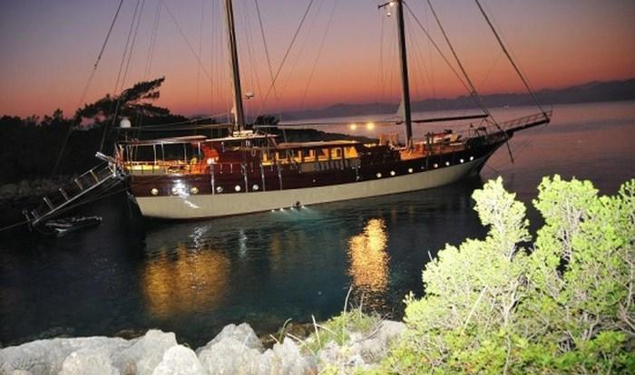 BROTHERS -  On Charter.jpg
