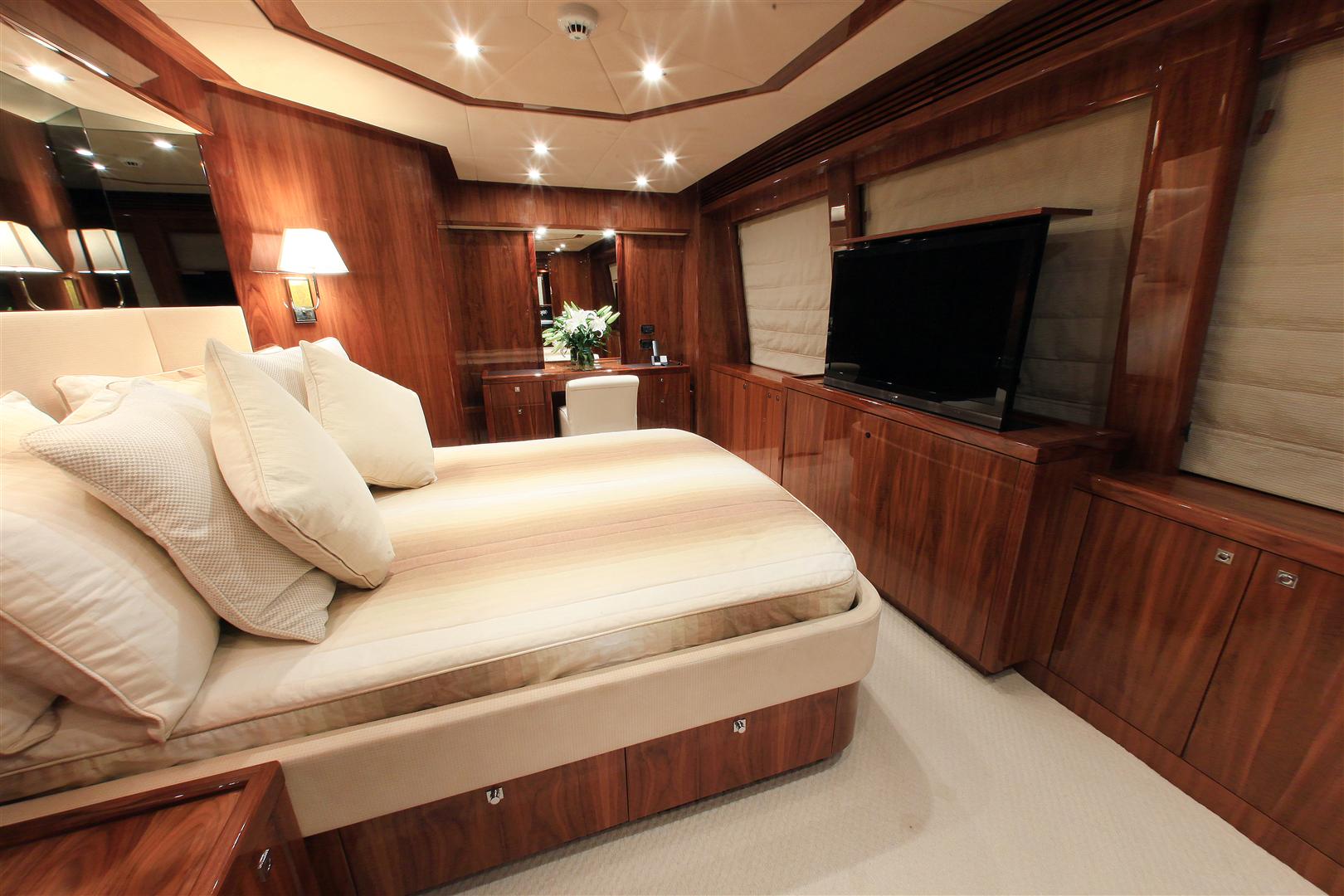 Barracuda Red Sea VIP cabin view 2.JPG