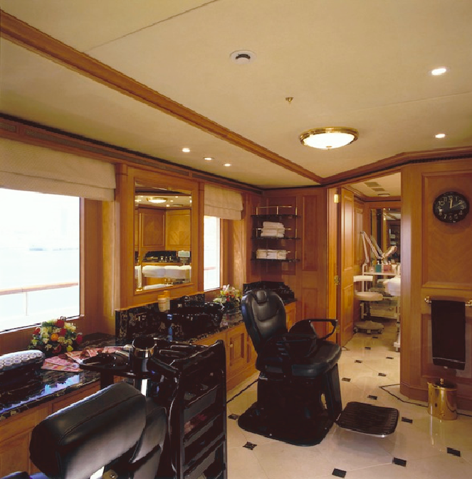 Beauty saloon aboard REVERIE superyacht by BENETTI.png